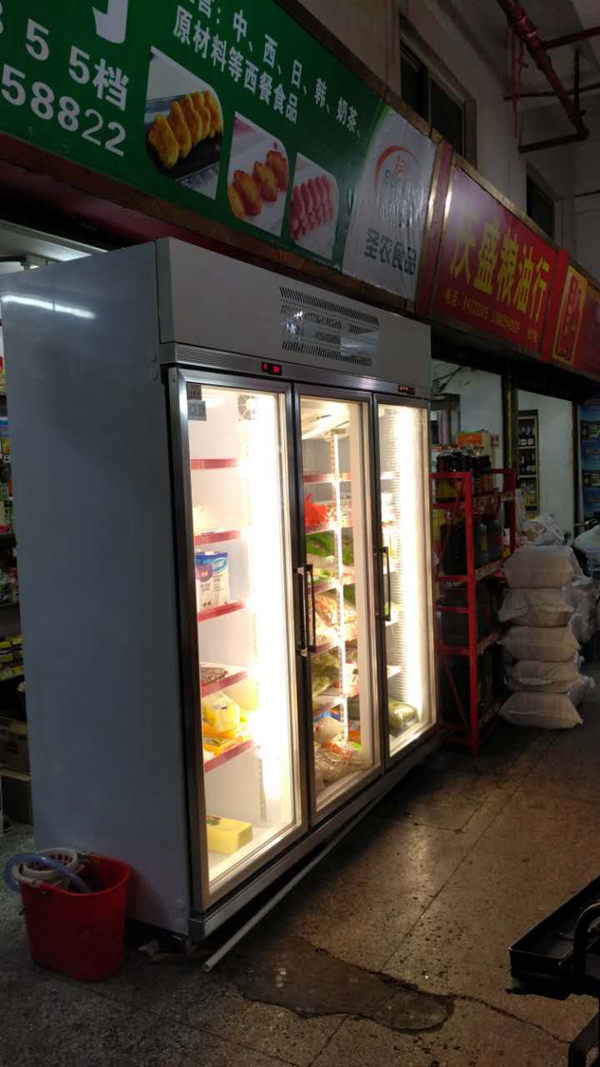 一體式三門展示柜